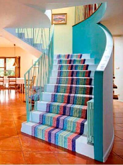 Бетонная лестница с отделкой ступеней керамической плиткой